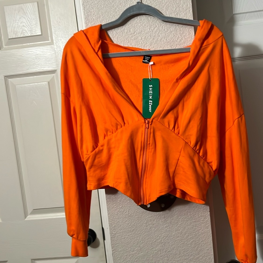 SHEIN cropped hoodie never worn✨